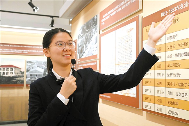 我市众多劳动者坚守一线唱响“劳动者之歌” 内容图9 潮汕网-实时追踪潮商/潮汕/汕头/揭阳/潮州的新闻资讯网站! 我市众多劳动者坚守一线唱响“劳动者之歌” 汕头市 图9张
