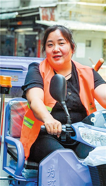 我市众多劳动者坚守一线唱响“劳动者之歌” 内容图6 潮汕网-实时追踪潮商/潮汕/汕头/揭阳/潮州的新闻资讯网站! 我市众多劳动者坚守一线唱响“劳动者之歌” 汕头市 图6张