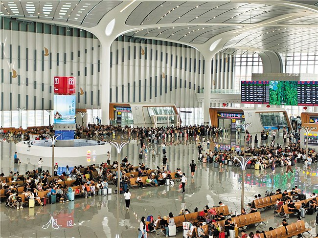 单日发送旅客量再创新高 内容图1 潮汕网-实时追踪潮商/潮汕/汕头/揭阳/潮州的新闻资讯网站! 单日发送旅客量再创新高 汕头市 图1张