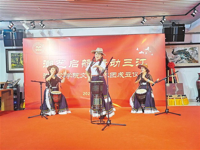 潮艺启航 情动三江 内容图1 潮汕网-实时追踪潮商/潮汕/汕头/揭阳/潮州的新闻资讯网站! 潮艺启航 情动三江 汕头市 图1张