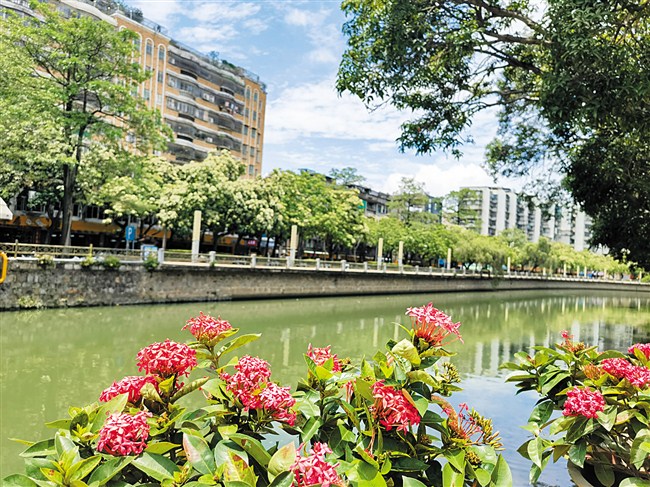 初夏多做轻运动,有助升阳祛湿 内容图1 潮汕网-实时追踪潮商/潮汕/汕头/揭阳/潮州的新闻资讯网站! 初夏多做轻运动,有助升阳祛湿 汕头市 图1张