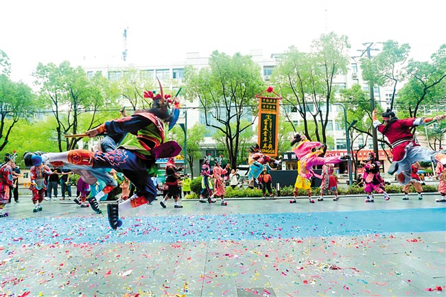 “潮商沪上之家”落户上海闵行 内容图1 潮汕网-实时追踪潮商/潮汕/汕头/揭阳/潮州的新闻资讯网站! “潮商沪上之家”落户上海闵行 汕头市 图1张
