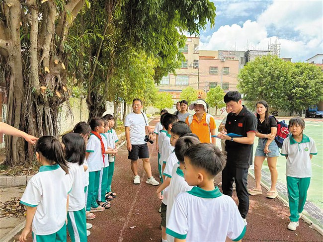 “圳帮扶”共绘体育振兴蓝图 内容图1 潮汕网-实时追踪潮商/潮汕/汕头/揭阳/潮州的新闻资讯网站! “圳帮扶”共绘体育振兴蓝图 汕头市 图1张