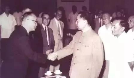 1949年12月14日，这位潮汕人在香港升起第一面五星红旗 潮商资讯 图7张
