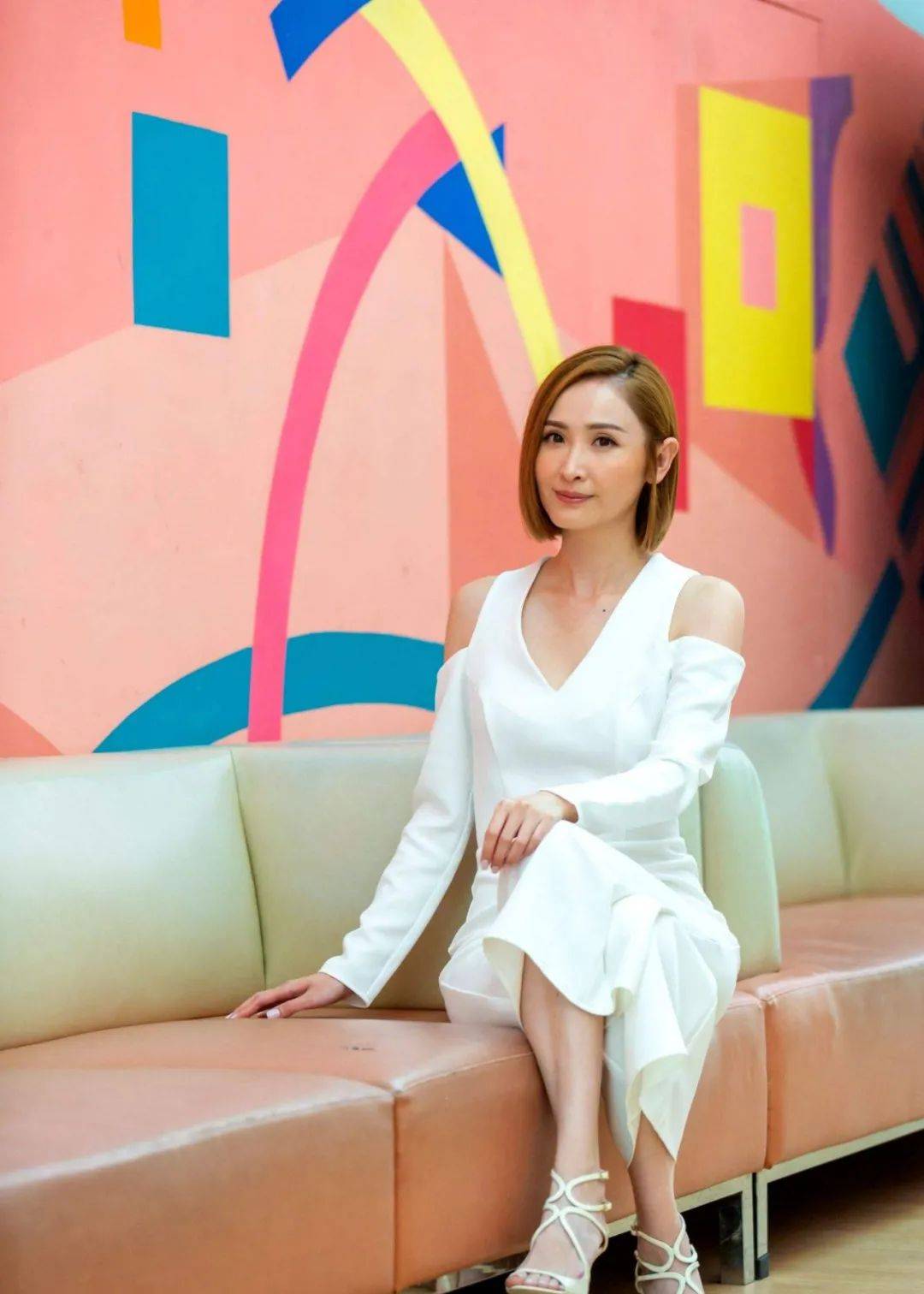 祖籍普宁，这位来自香港的女主持人获颁感动中国2021年度人物 潮商资讯 图10张