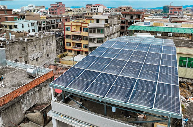 光伏发电“屋顶生金” 村民坐享“阳光收入” 汕头市 图1张
