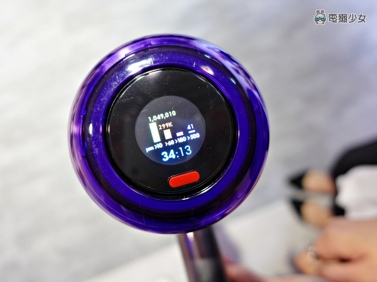 出门｜Dyson V12 Detect Slim 手持吸尘器正式登台！雷射侦测、声学感应及灰尘分类统计 三大功能有感升级！