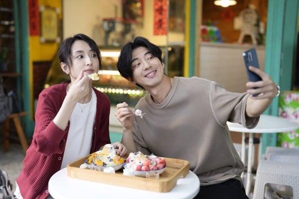 Netflix《童话故事下集》剧情彩蛋解析！男性长辈像“盆栽”超没存在感，水槽也有玄机 娱乐 图4张