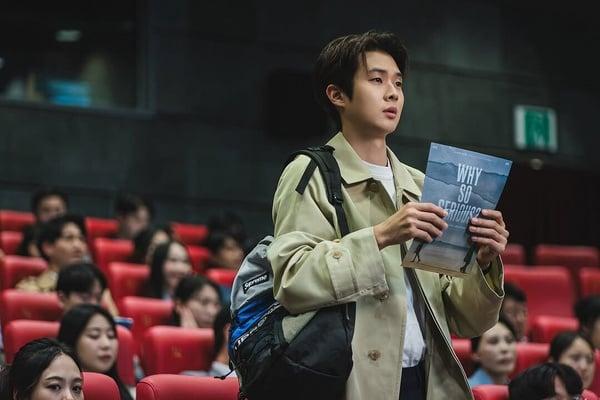 Netflix《我们的浪漫电影》太平淡想弃剧？崔宇植凭演技挽回观众，网评全剧MVP是“他” 娱乐 图3张