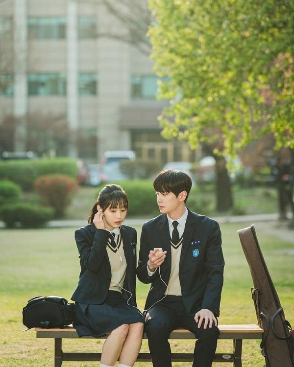 Netflix《我们的浪漫电影》太平淡想弃剧？崔宇植凭演技挽回观众，网评全剧MVP是“他” 娱乐 图12张