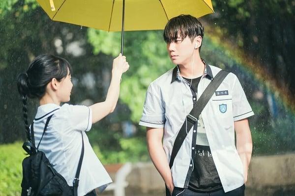 近期LINE追剧声量榜TOP10！白敬亭《难哄》第3，韩剧《外伤重症中心》第2，冠军真的火 娱乐 图1张