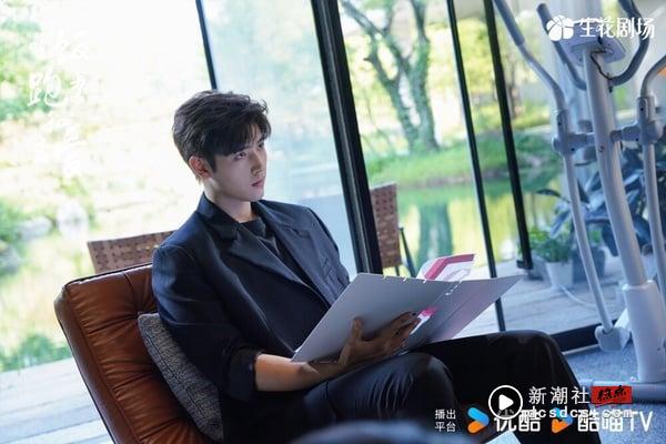 网评2025最爱的“电视剧男友”TOP8！陈哲远第五，《难哄》白敬亭vs《爱你》张凌赫争冠军 娱乐 图1张
