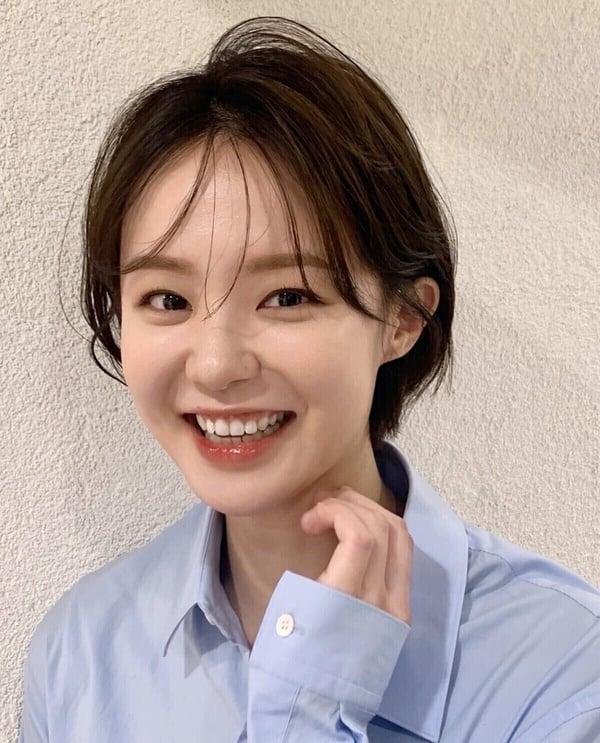 「鲍伯头」短髮範本12款：羽毛剪鲍伯、空气感内弯鲍伯修饰脸型，加码居家整理技巧 最新 图13张