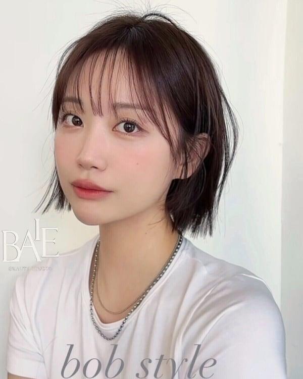 「鲍伯头」短髮範本12款：羽毛剪鲍伯、空气感内弯鲍伯修饰脸型，加码居家整理技巧 最新 图11张