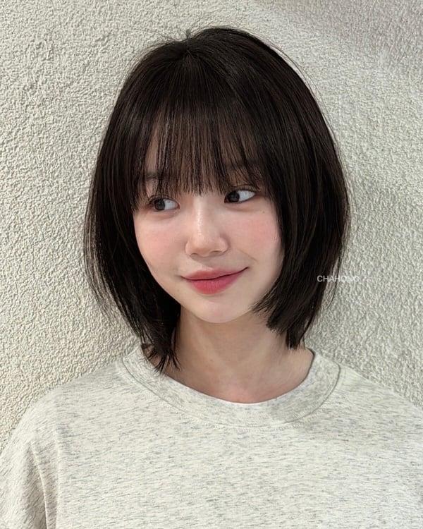 「鲍伯头」短髮範本12款：羽毛剪鲍伯、空气感内弯鲍伯修饰脸型，加码居家整理技巧 最新 图14张