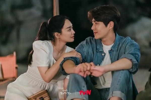 《比天堂还美丽》不如预期？8部「错过可惜」Netflix必追浪漫喜剧，这2部一面倒零负评 娱乐 图3张