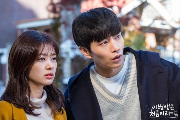 《比天堂还美丽》不如预期？8部「错过可惜」Netflix必追浪漫喜剧，这2部一面倒零负评 娱乐 图6张