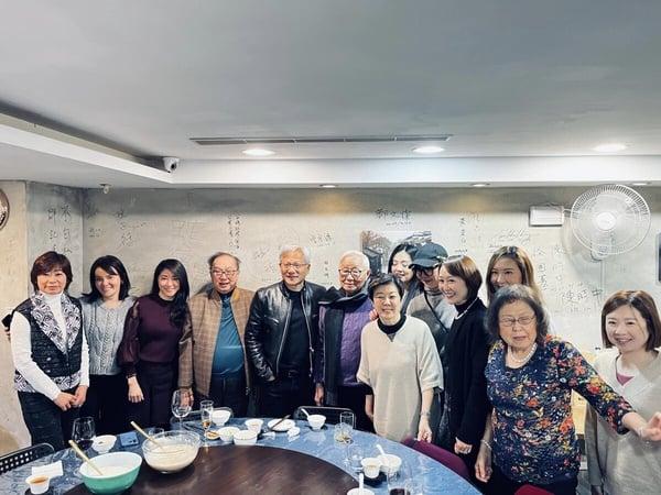 吃货们快笔记！5家黄仁勋来台必访餐厅，妻女狂扫货3大袋肉粽是「这家」！ 最新 图3张