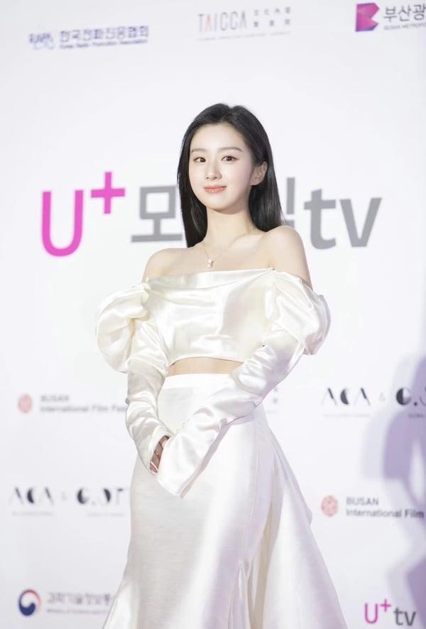 关于《韶华若锦》包上恩的七件事：釜山电影节美貌出圈，被评待爆新锐小花！ 娱乐 图3张