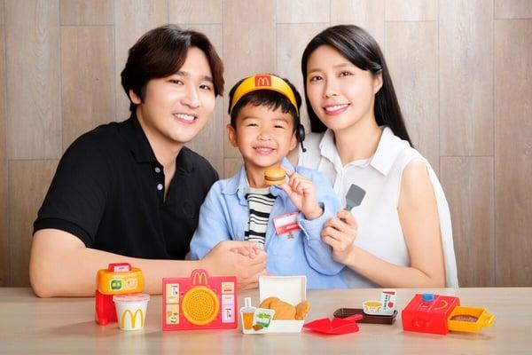 2025麦当劳小麦麦体验营回归！送整套全新家家酒组2.0，报名时间、方式、费用一览 最新 图2张