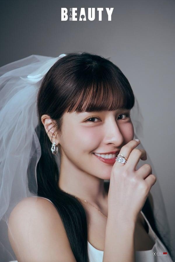 从啦啦队女神到自我觉醒的35岁，峮峮用热情与坚韧重启人生节奏！ 娱乐 图5张