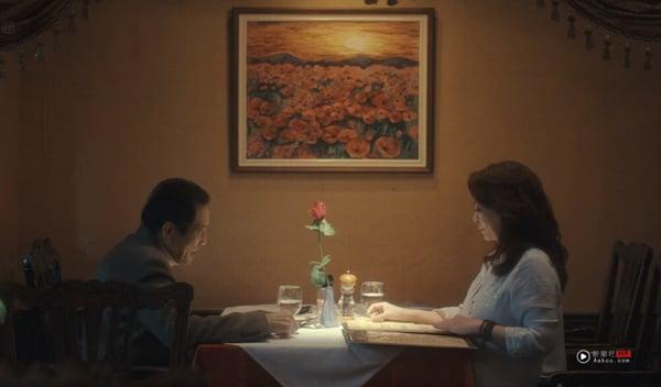 Netflix《忘了我记得》结局6彩蛋解析！乐爸相亲对象有玄机，谢盈萱婚礼出包都是报应？ 娱乐 图1张
