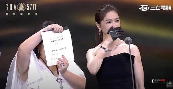 Netflix《忘了我记得》结局6彩蛋解析！乐爸相亲对象有玄机，谢盈萱婚礼出包都是报应？ 娱乐 图8张